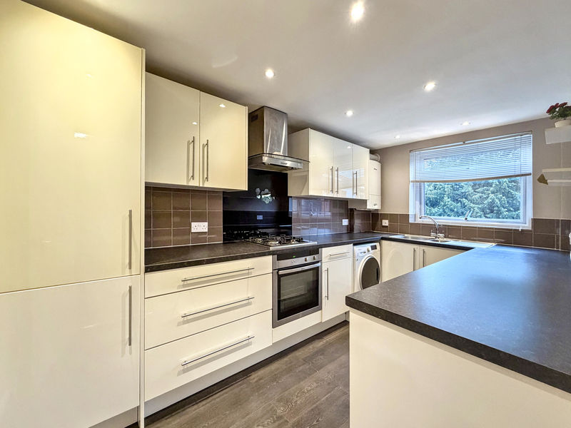 Kitchen- click for photo gallery